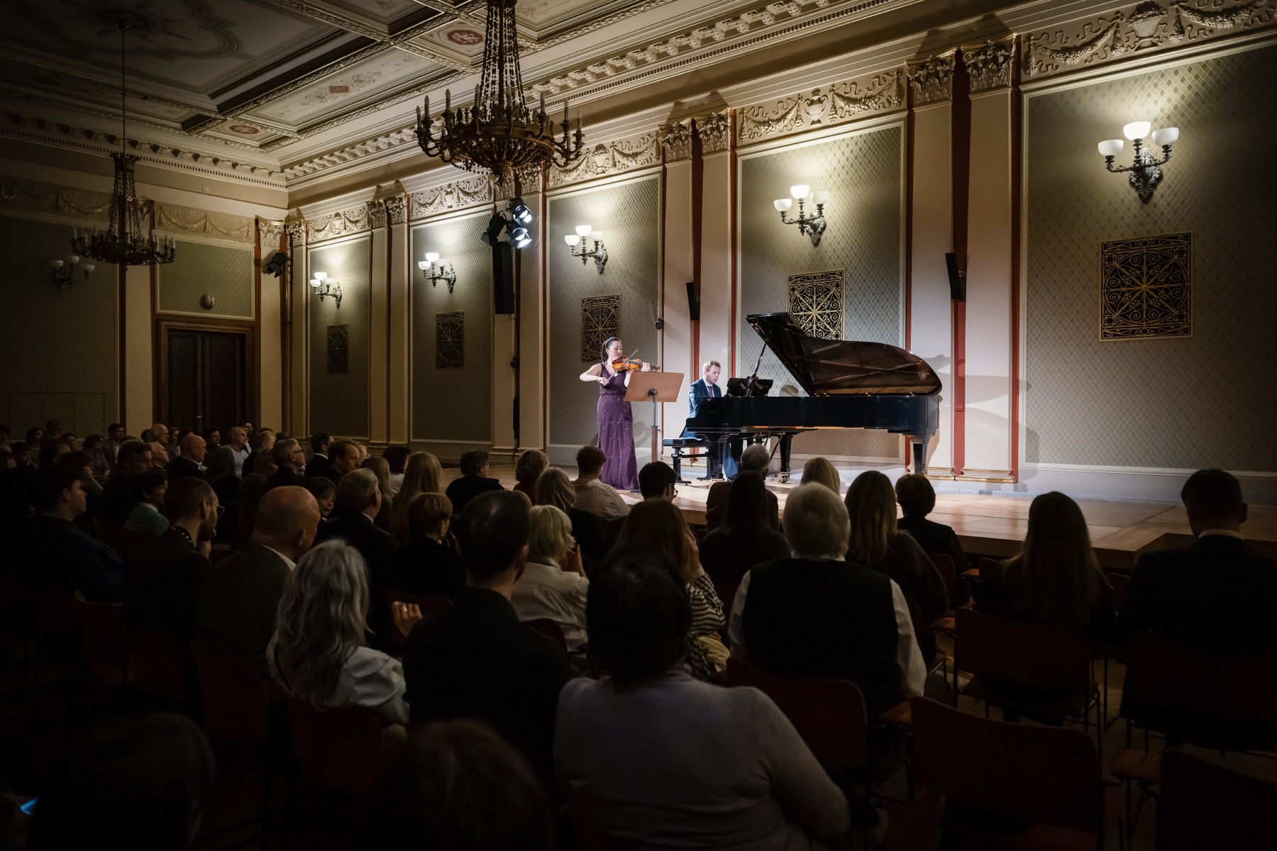 Duo — Karen Su, concert hall